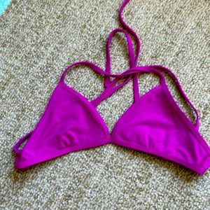 Jolyn triangle top, size XL